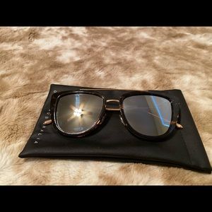QUAY French Kiss Sunglasses